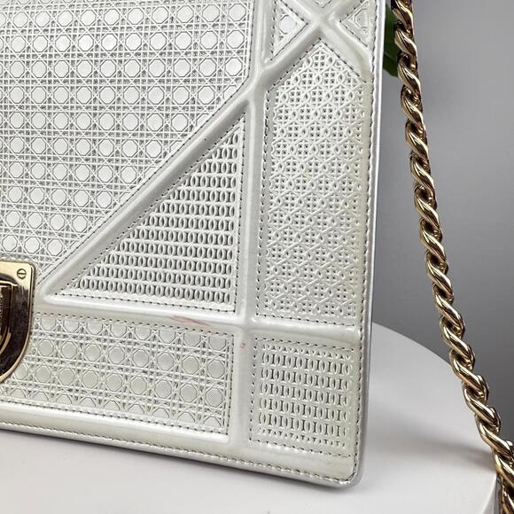 💎✨ Authentic Christian Dior Patent Micro-Cannage Diorama Flap Chain ShoulderBag - Picture 7 of 8